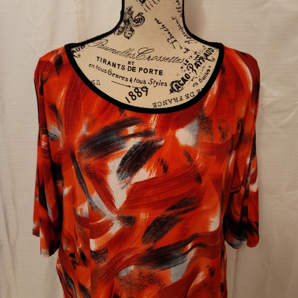 Magic Fit Blouse - Picture 2 of 7